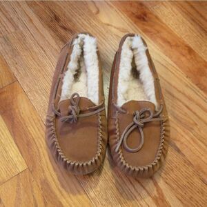 UGG Dakota Chestnut Suede Moccasin Slippers size 5